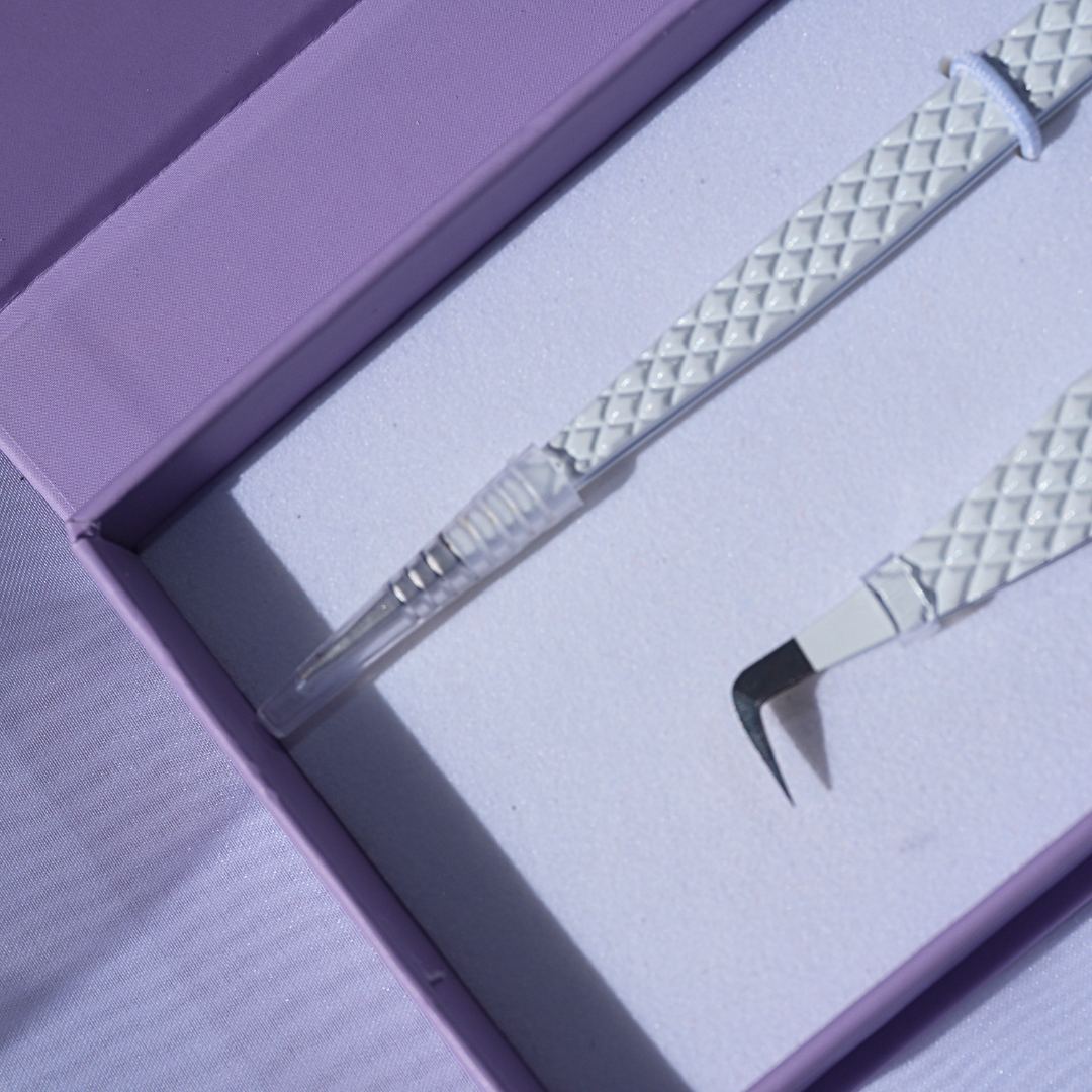 The Anastasia Tweezers